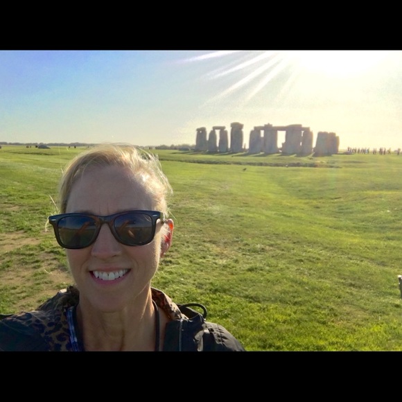 Meet your Posher, Loretta - Picture 4 of 5